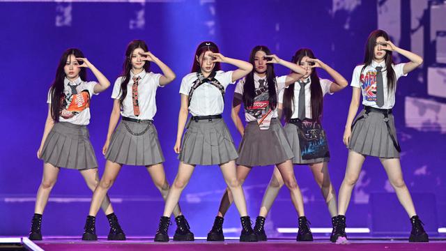 NMIXX Tampil Memukau di Panggung Seoul Festa 2022