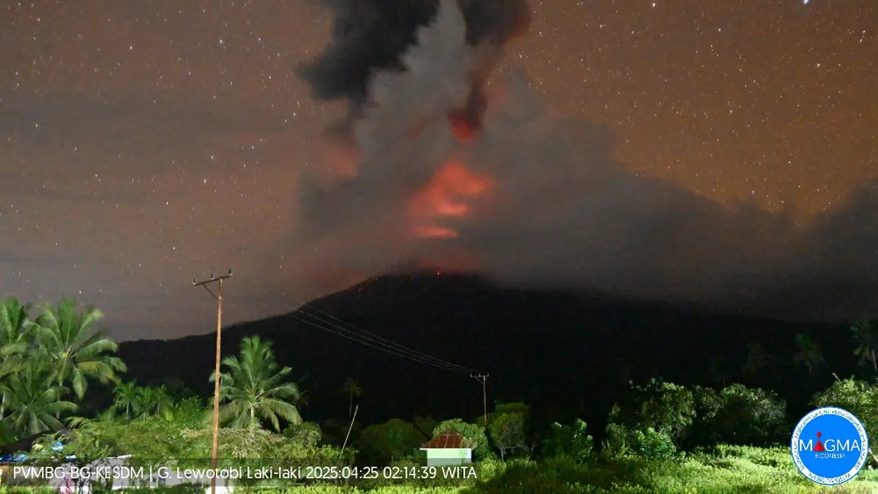 Gunung Lewotobi Laki-laki