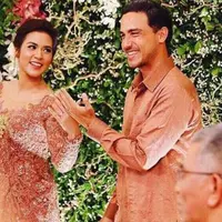 Raisa dan Hamish Daud unjuk cincin tunangan (Instagram/@raisadanhamish)
