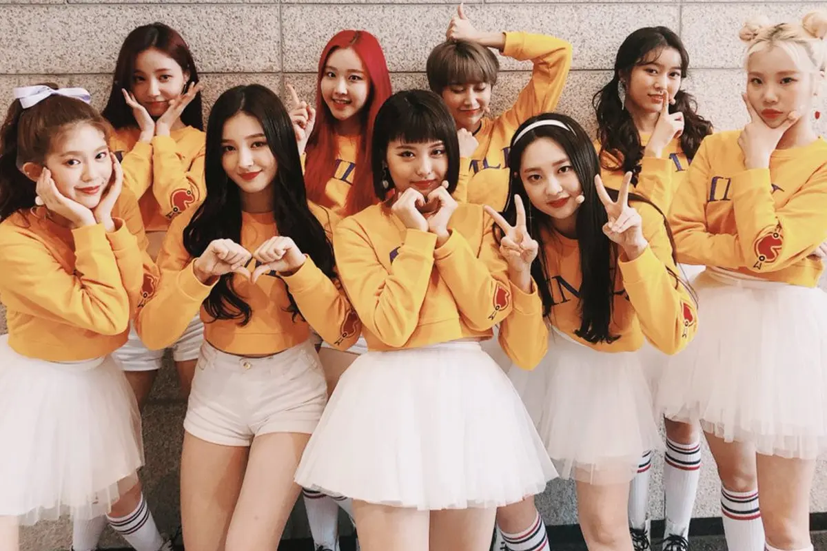 [Bintang] MOMOLAND