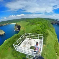 Pantai Gunung Tunak, Lombok Selatan, Nusa Tenggara Barat. (masarupy/Instagram)