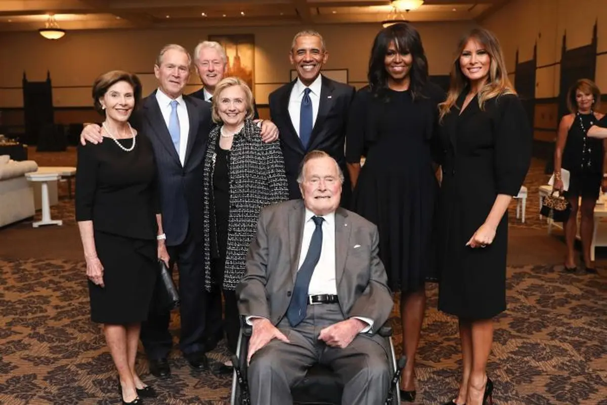Upacara pemakaman Barbara Bush pada Sabtu 21 April 2018 menjadi momentum reuni para presiden dan ibu negara Amerika Serikat.