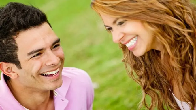 [Bintang] Galau Diputusin Pacar? Dekati 4 Zodiak Ini Biar Tertawa Lagi