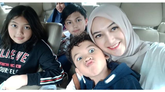 7 Potret Terbaru Indriani Hadi, Mantan Istri Sahrul Gunawan yang Makin Memesona