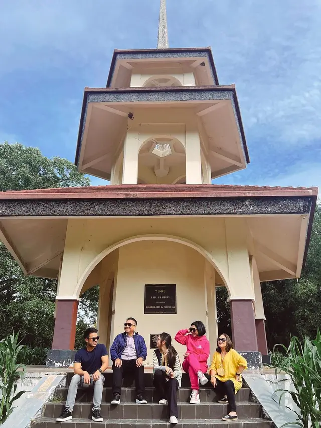 6 Momen Liburan Jessica Mila di Danau Toba, Seru Bersama Calon Mertua