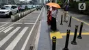 Hari Kulminasi yang juga disebut Hari Tanpa Bayangan terasa jika mata kita berorientasi kepada objek vertikal lurus seperti tiang. Terlihat di foto, elemen seperti tiang tak menunjukkan bayangan. (Liputan6.com/Herman Zakharia)