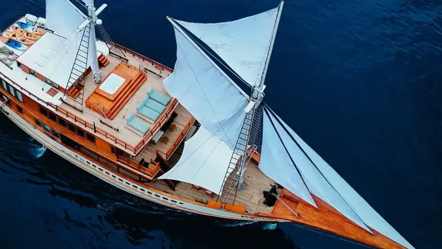 Kapal Phinisi dari Sanctuary. dok. Sanctuary