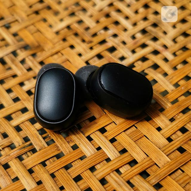 Mi True Wireless Earbuds Basic 2. Liputan6.com/Mochamad Wahyu Hidayat