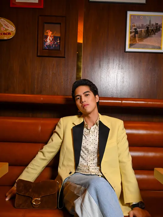  The Coach Restaurant)