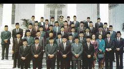 Soeharto merupakan orang yang paling lama menduduki jabatan sebagai Presiden RI. Sebanyak 8 kabinet dipimpin Soeharto selama masa pemerintahannya dari 12 Maret 1967- 21 Mei 1998. (Istimewa)