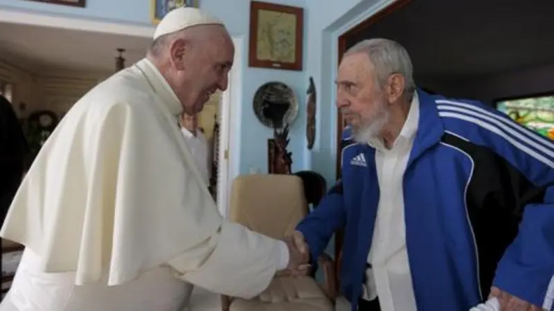 Paus Fransiskus Bertemu Fidel Castro Ingatkan Soal Bahaya Idelogi