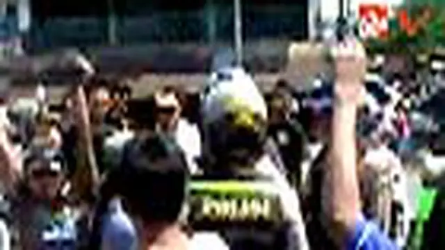 Polisi Bubarkan Aksi Warga Porong