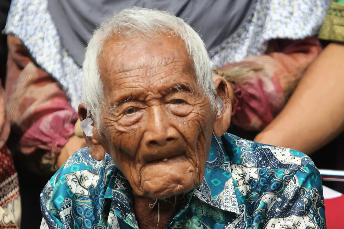 Hadiah Istimewa Buat Mbah Gotho di Hari Kesehatan Nasional