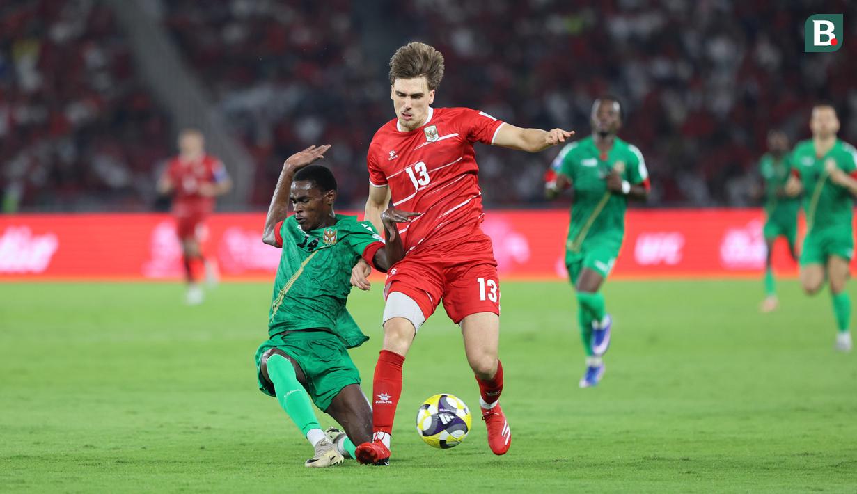 Masalah pada pangkal paha ini bukan kali pertama bagi Zijlstra. Cedera serupa sebelumnya telah membuatnya absen dalam dua laga terakhir Persija di BRI Super League, yakni saat menghadapi Borneo FC Samarinda yang berakhir imbang 2-2 dan Dewa United dengan skor 1-1. (Bola.com/M Iqbal Ichsan)