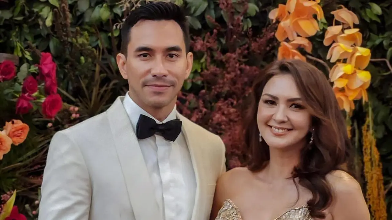 Donna Agnesia dan Darius Sinathrya