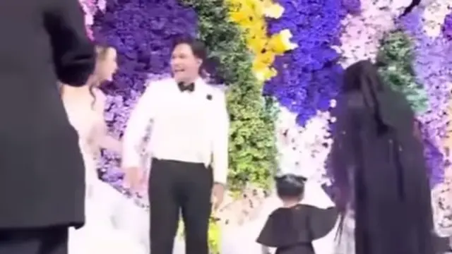 Ameena di pernikahan Mahalini (Instagram/mood.hits.official)