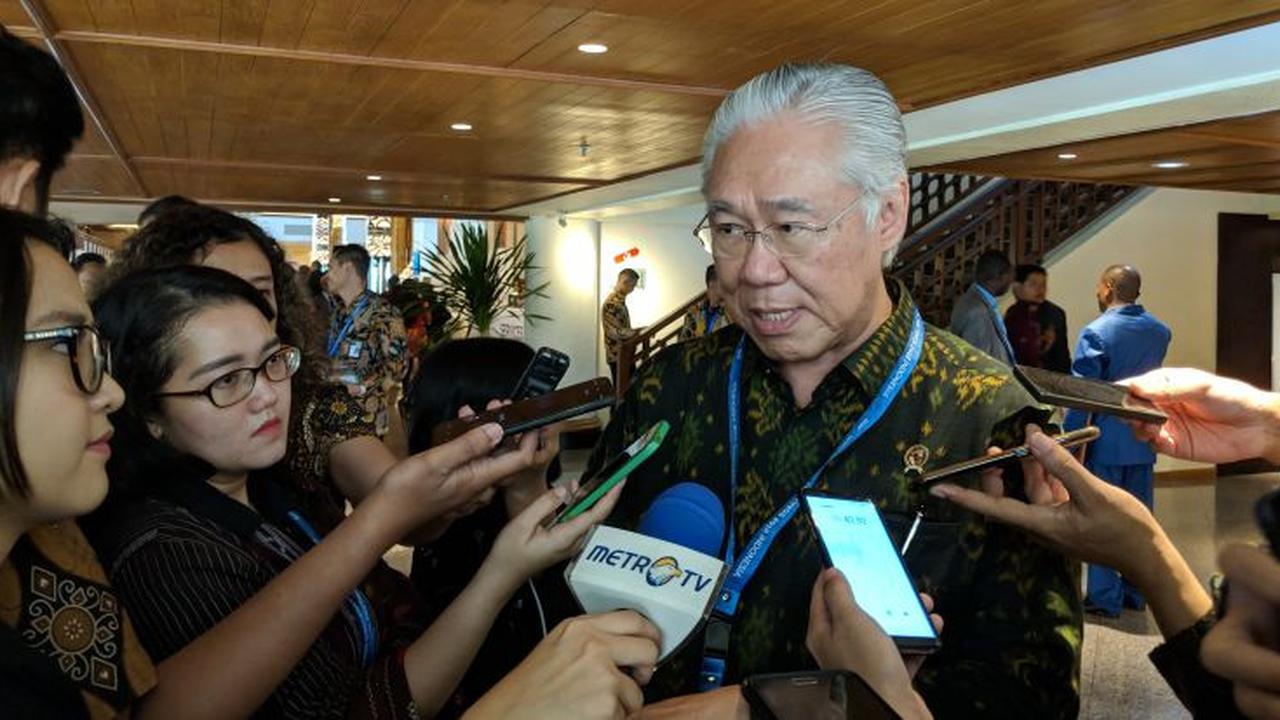 Menteri Perdagangan, Enggartiasto Lukita, mengaku terkesan dengan pidato yang disampaikan Presiden Joko Widodo pada 'Plenary Session IMF-World Bank', Jumat (12/10/2018). (Wilfridus Setu Embu/Merdeka.com)