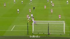 Berita video gol Son Heung-min untuk Tottenham Hotspur setelah ia melakukan sprint mengesankan. This video presented by BallBall.