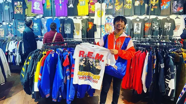 7 Potret Rian D'Masiv di Amerika, Kunjungi Rumah Baru James F Sundah di New York