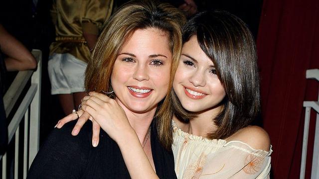[Bintang] Selena Gomez - Ibunya