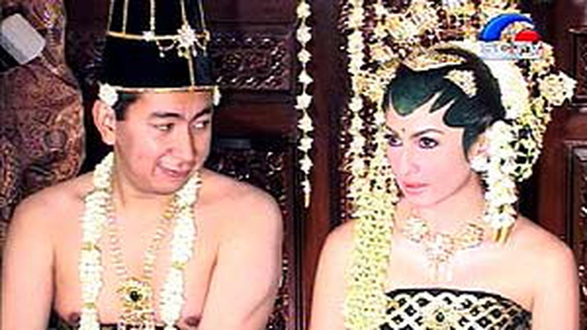 Diana Pungky-Dedey Risjad Menikah