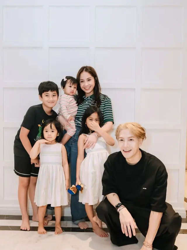 Jackson Wang mampir ke rumah Raffi Ahmad. (credit:instagram.com/raffinagita1717)