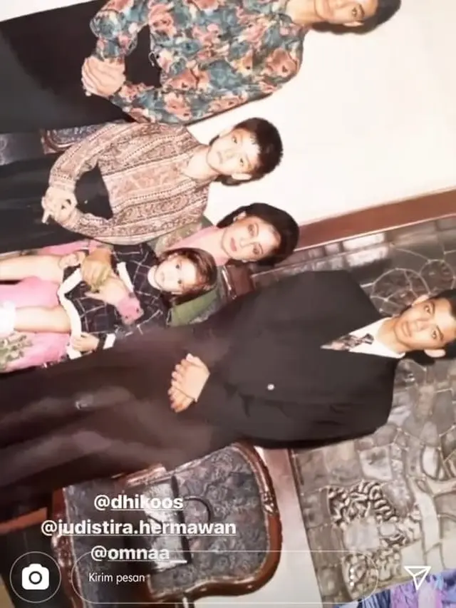 Hati Ibu Nia Ramadhani Hancur, Ini 6 Transformasi Kedekatan dari Kecil Hingga Kini