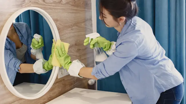 Masih Bisa Dimanfaatkan! Ini Dia 4 Kegunaan Skincare Kedaluwarsa yang Patut Kamu Ketahui!