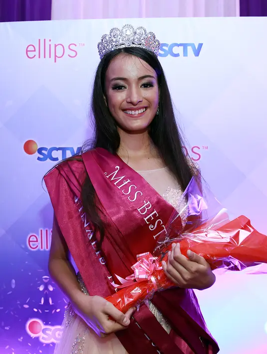 "Saya akan fokus ke karier saya coba menggali bakat saya di akting. Saya tertarik beradu akting dengan Rizky Nazar. Dia cukup bagus berakting," aku wanita cantik akan terus berusaha lebih serius lagi untuk meraih impiannya ini. (Deki Prayoga/Bintang.com)