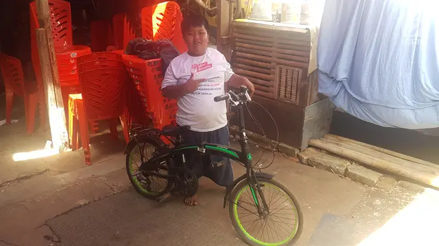 Fadli Bocah Penjual Donat