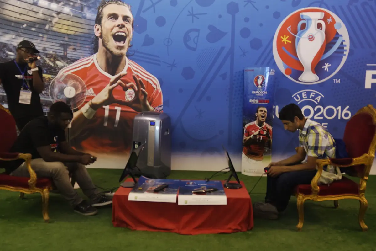 PES Piala Eropa 2016