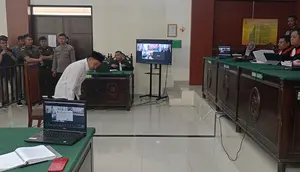 Terdakwa Revenge Por Di Vonis 6 Tahun Penjara Oleh Hakim PN Pandeglang, Banten. Kamis, (13/07/2023). (Yandhi Deslatama/Liputan6.com).