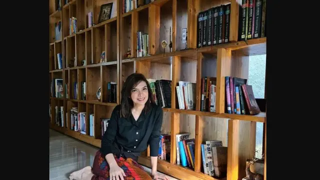 Pojok Buku Najwa Shihab, Bikin Betah dengan Pemandangan Hijau di Sekelilingnya
