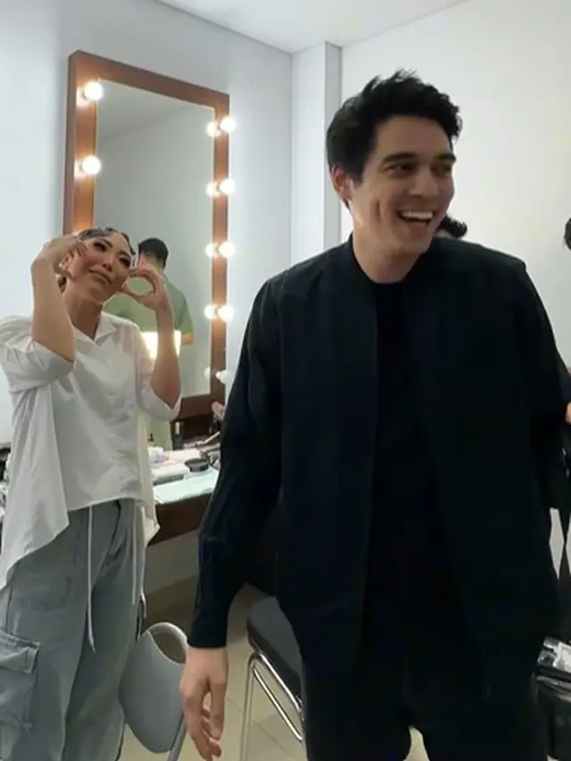 Luna Maya dan Maxime Bouttier (Instagram/mrsayudewi)