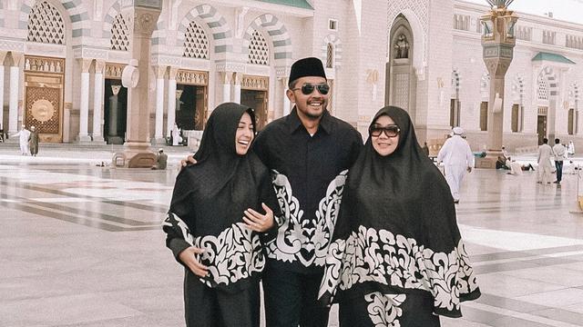 6 Potret Kebersamaan Nikita Willy dan Ayah Tirinya, Akrab Banget