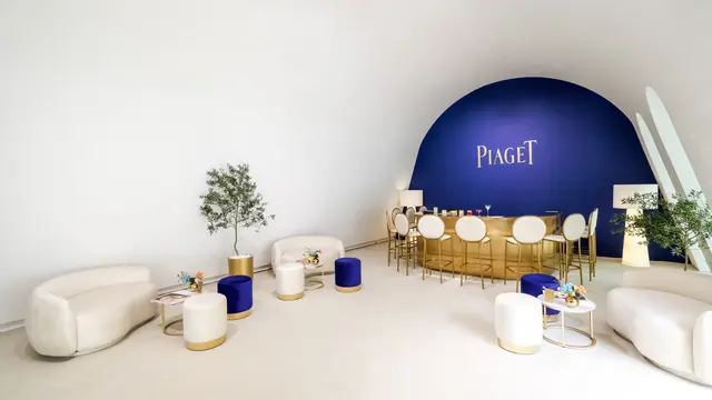 Bak Perhiasan Berjalan, Gaya Mewah Gianna Jun di Peluncuran Piaget Sixtie dan Pameran Play of Shapes di Beijing