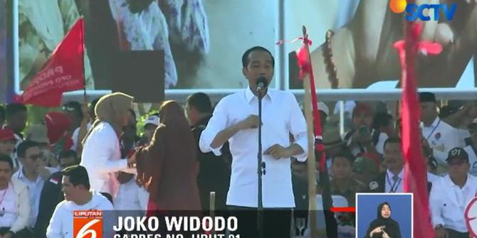 Kampanye di Batam, Jokowi Perkenalkan 3 Kartu Sakti