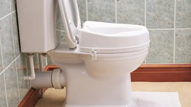 Tips Mendesain Kamar Mandi yang Aman untuk Orang Tua Lanjut Usia di Rumah