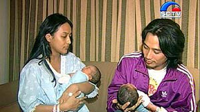 Anugerah Anak Kembar Buat Cindy Fatika Showbiz Liputan6 Com