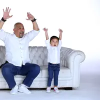 Joy, Panggilan Unik Sang Cucu kepada Indro Warkop | FOTO: (Nurwahyunan/bintang.com)