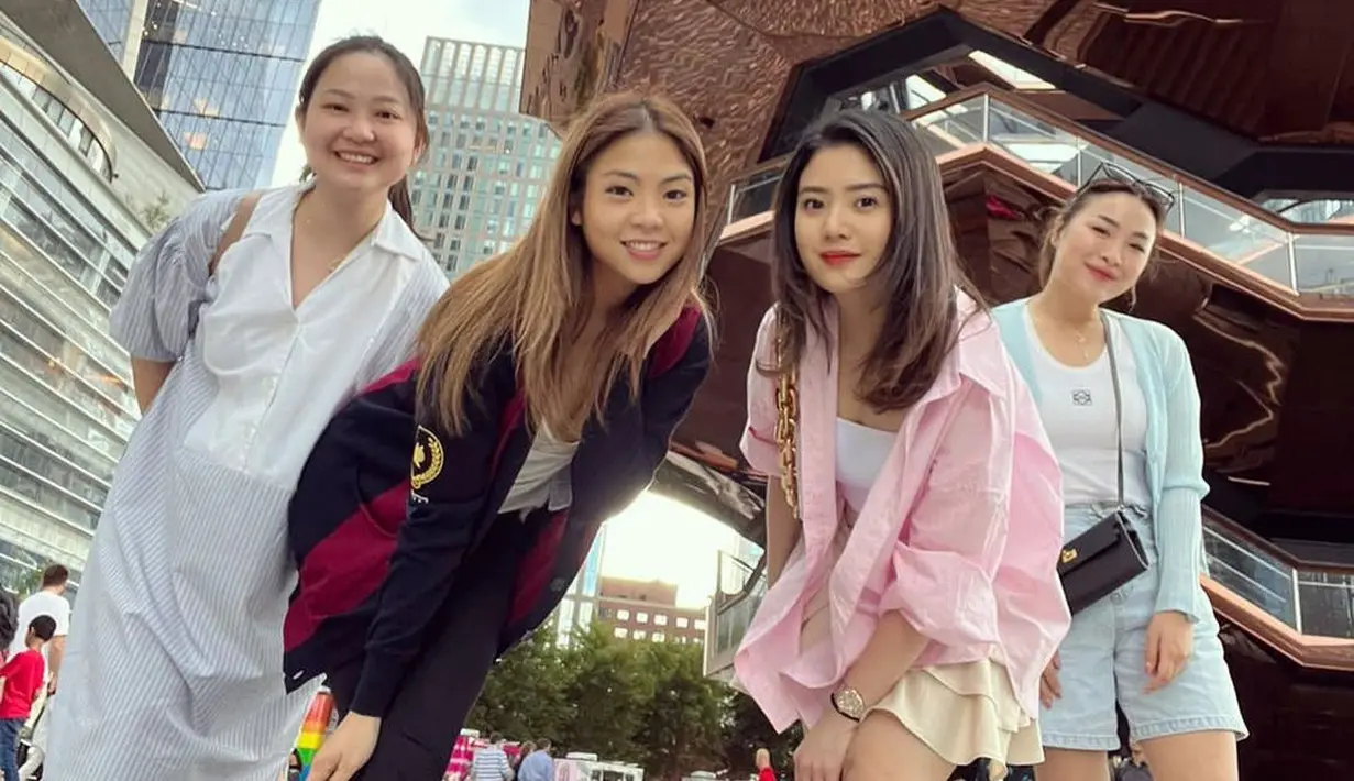 <p>Potret Valencia Tanoesoedibjo di Amerika (foto: Instagram Valenciatanoe)</p>