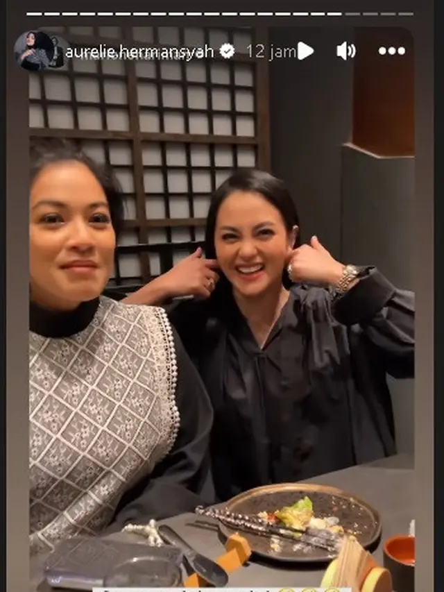 Titi Kamal kumpul bareng Geng Cendol di resto milik ayu Dewi (Foto: Instagram aurelie.hermansyah)