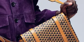 Bally memperkenalkan Motif Pennant, terinspirasi dari desain vintage bendera olahraga yang menjadi arsip dari rumah mode ini. [Foto: Instagram/ Bally]