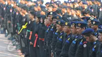 Ratusan anggota Garda Nasdem saat mengikuti apel siaga memperingati Hari Lahirnya Pancasila di Tugu Proklamasi, Jakarta, Senin (1/6/2015). (Liputan6.com/Herman Zakharia) 
