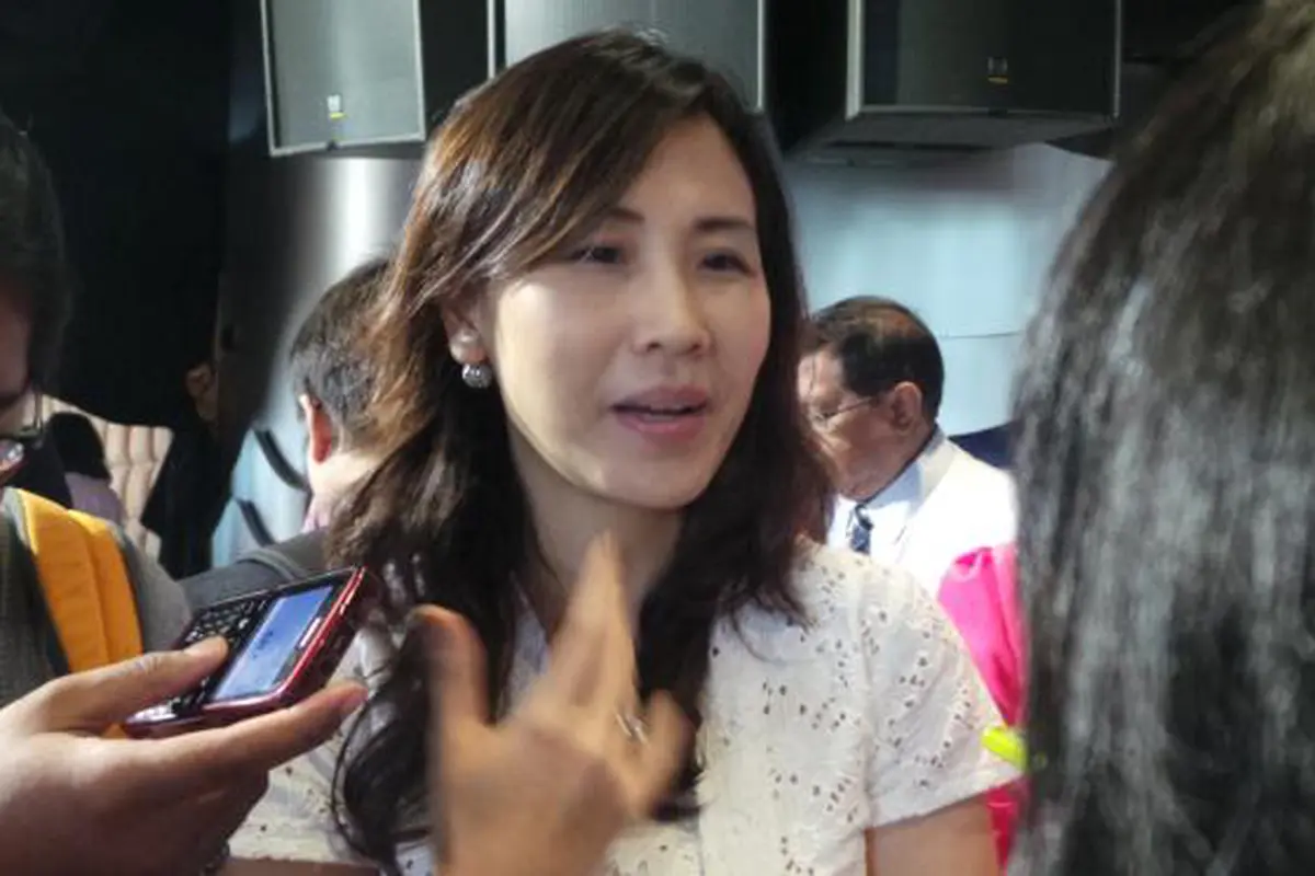 Istri Ahok, Veronica Tan