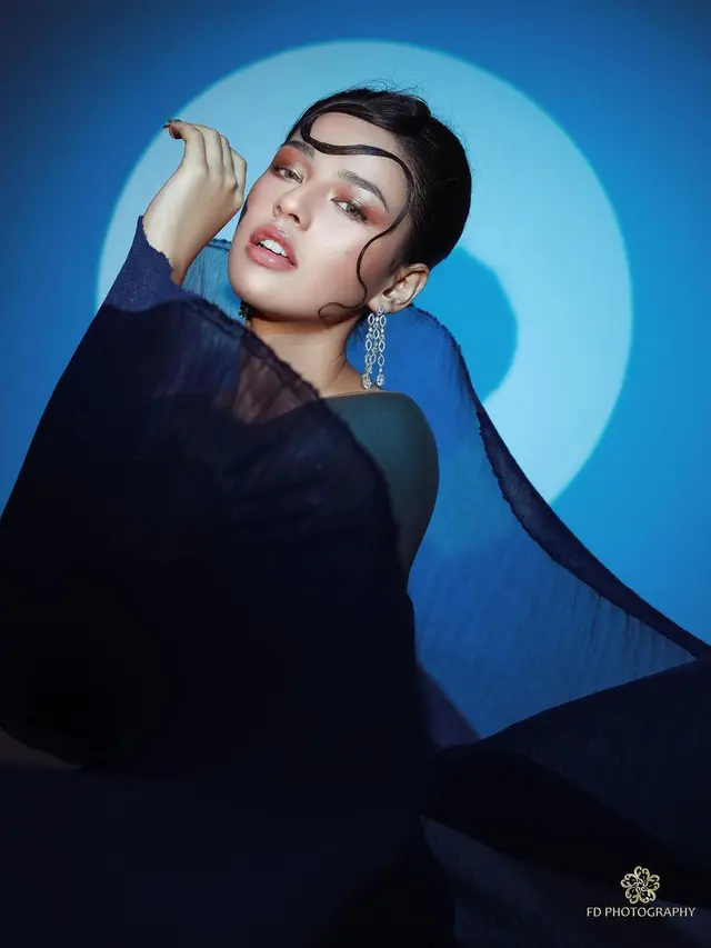 Gaya Pemotretan Susan Sameh Bertema Queen of The Moon, Tampil Elegan. (Sumber: Instagram/fdphotography90)
