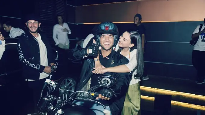 Ammar Zoni dan Irish Bella