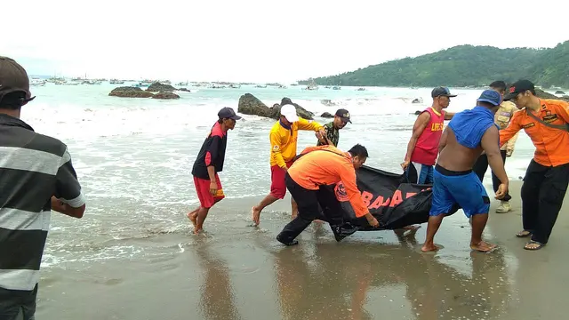 Tergulung ombak