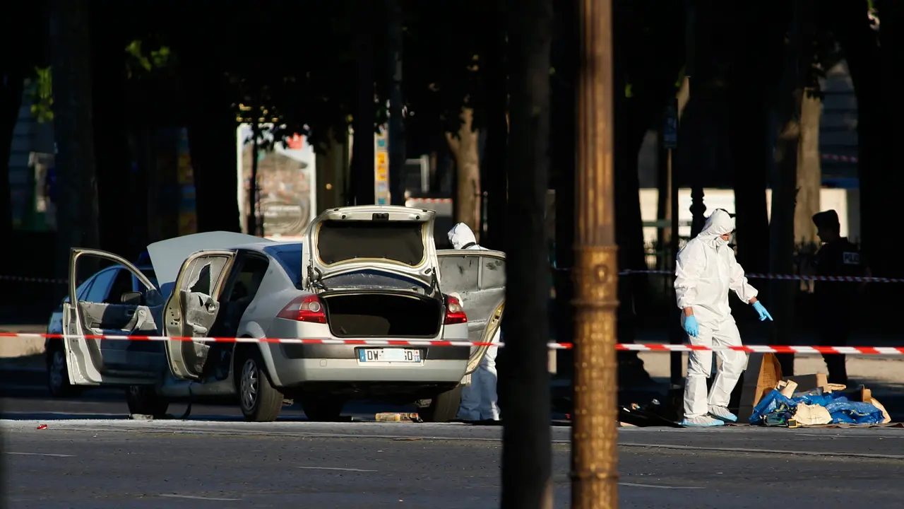 20170619-Serangan di Champs-Elysees, Paris-AP
