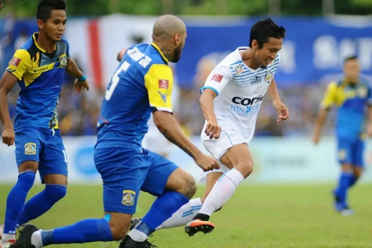 Arif Suyono Arema Cronus